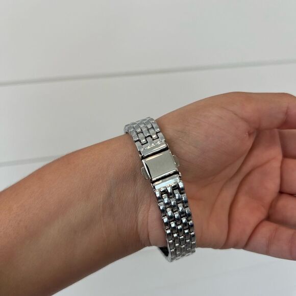 Panthere Classic Silver Stainless Steel Watch - Classic Elegance - Picture 6 of 12